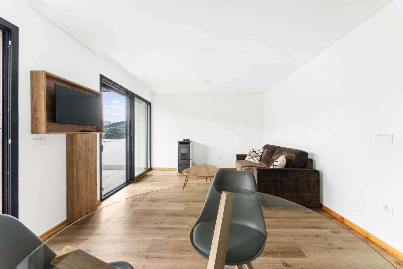 Geres Villas Exterior photo